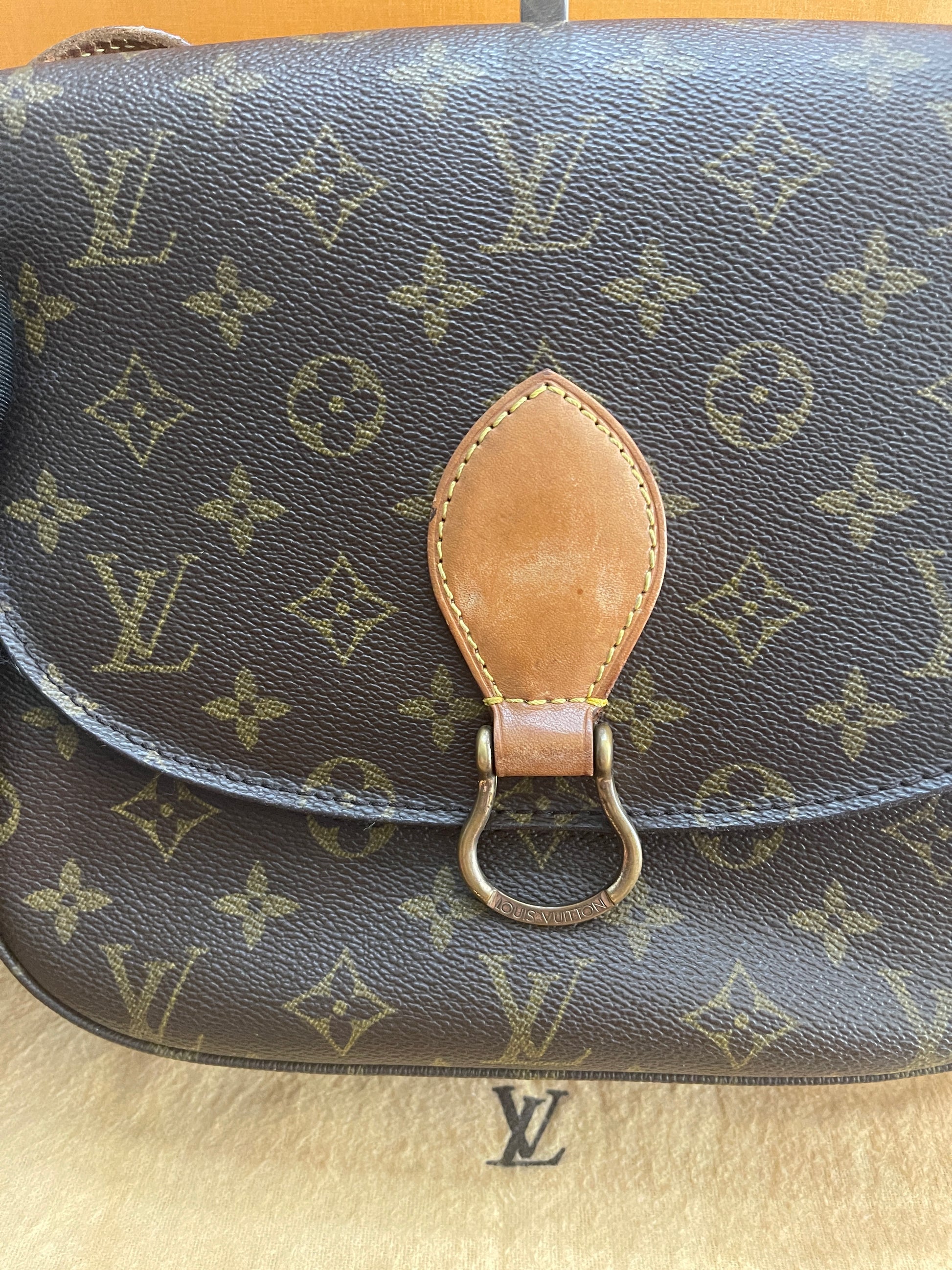Priced To Sell! Authentic Louis Vuitton Saint Cloud-medium size for