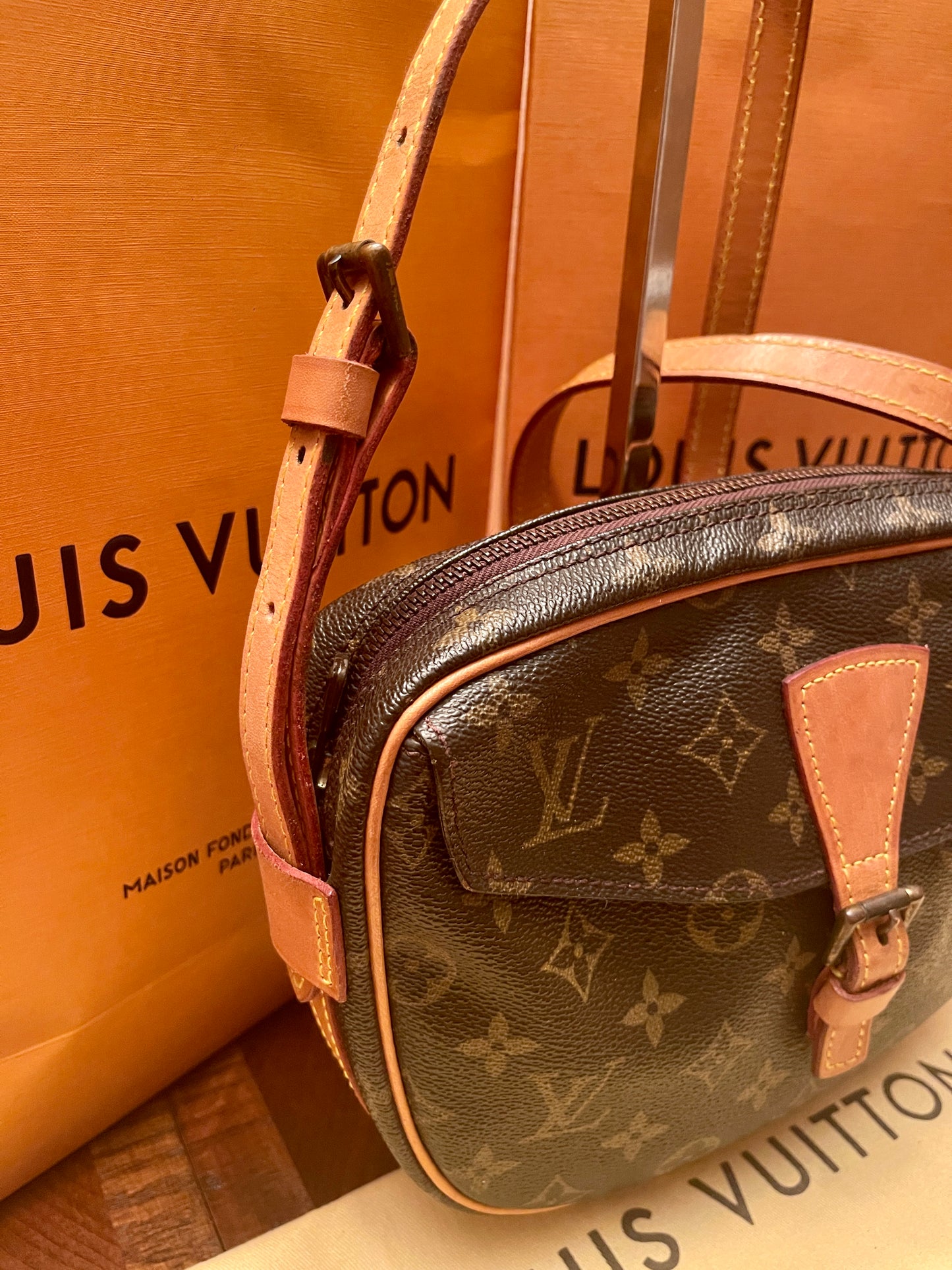 Louis Vuitton Monogram Jeune Fille Cross Body ○ Labellov ○ Buy