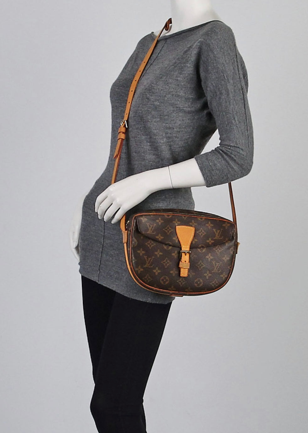 LOUIS VUITTON Monogram Jeune Fille MM Shoulder Bag AWL1067 – LuxuryPromise